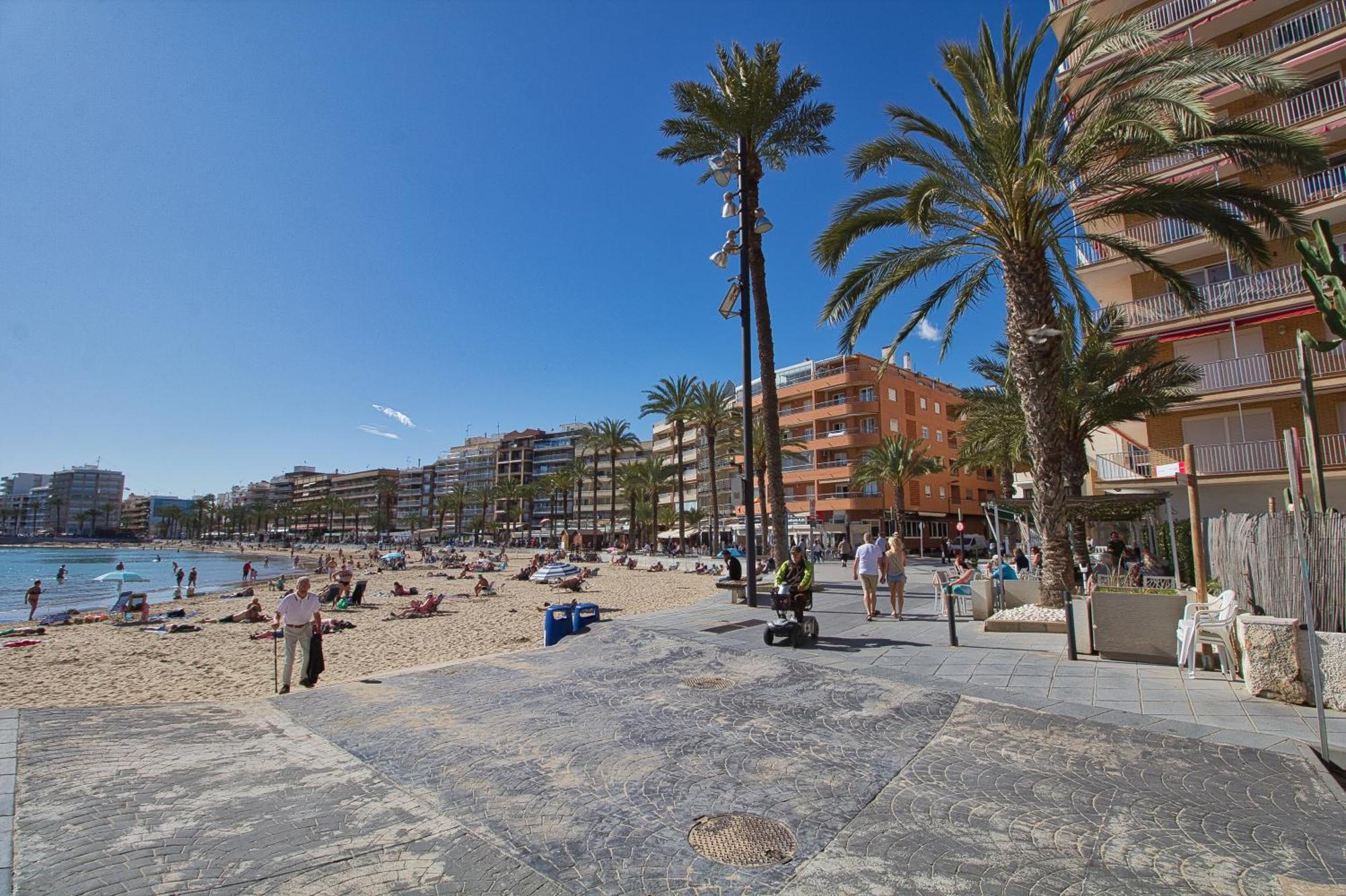 Maravilloso Vistas Al Mar, En Primera Linea Playa Torrevieja Extérieur photo